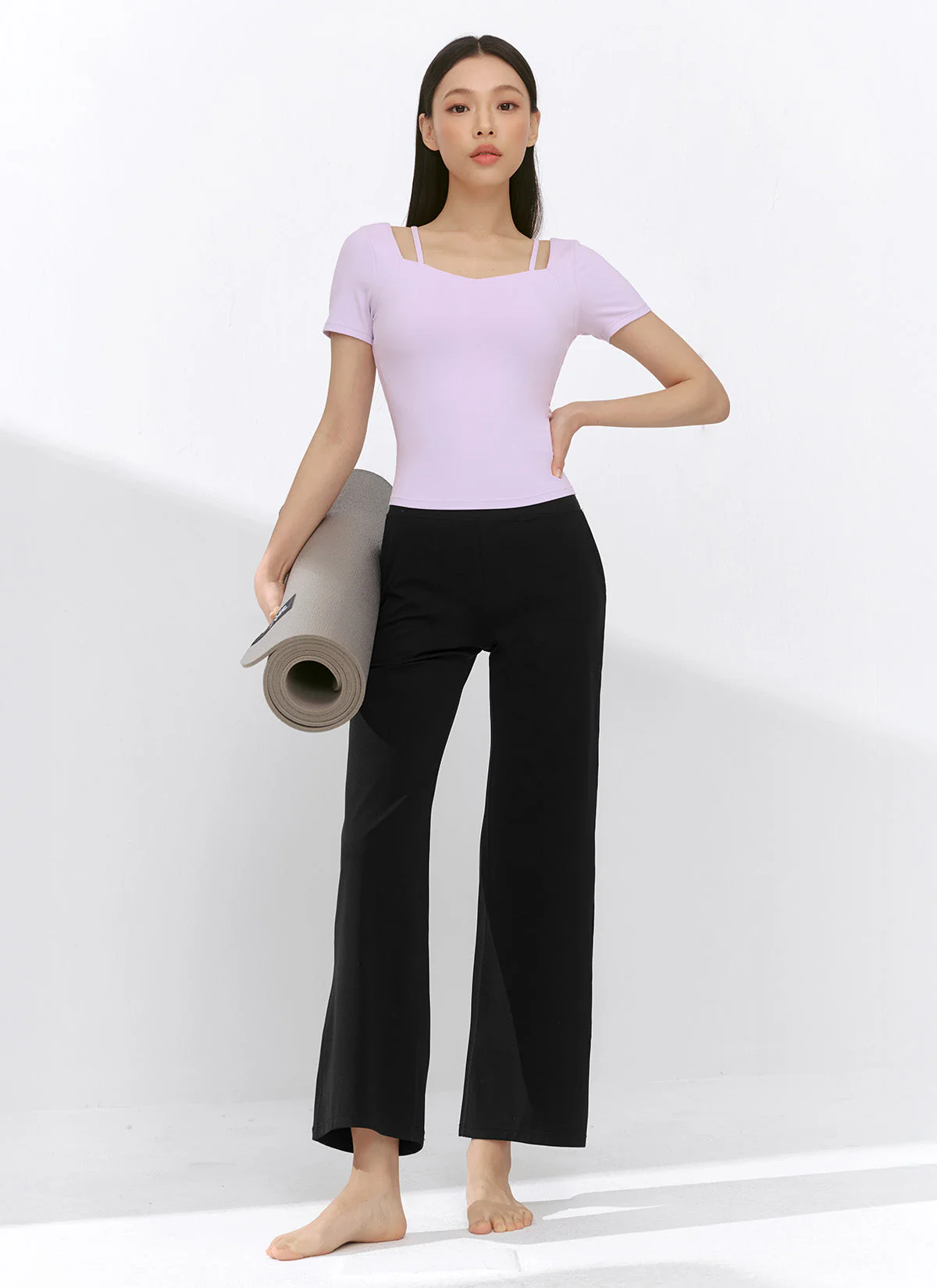 XEXYMIX Black Label Signature Power Rise Pocket Wide Leggings in Black — image 1