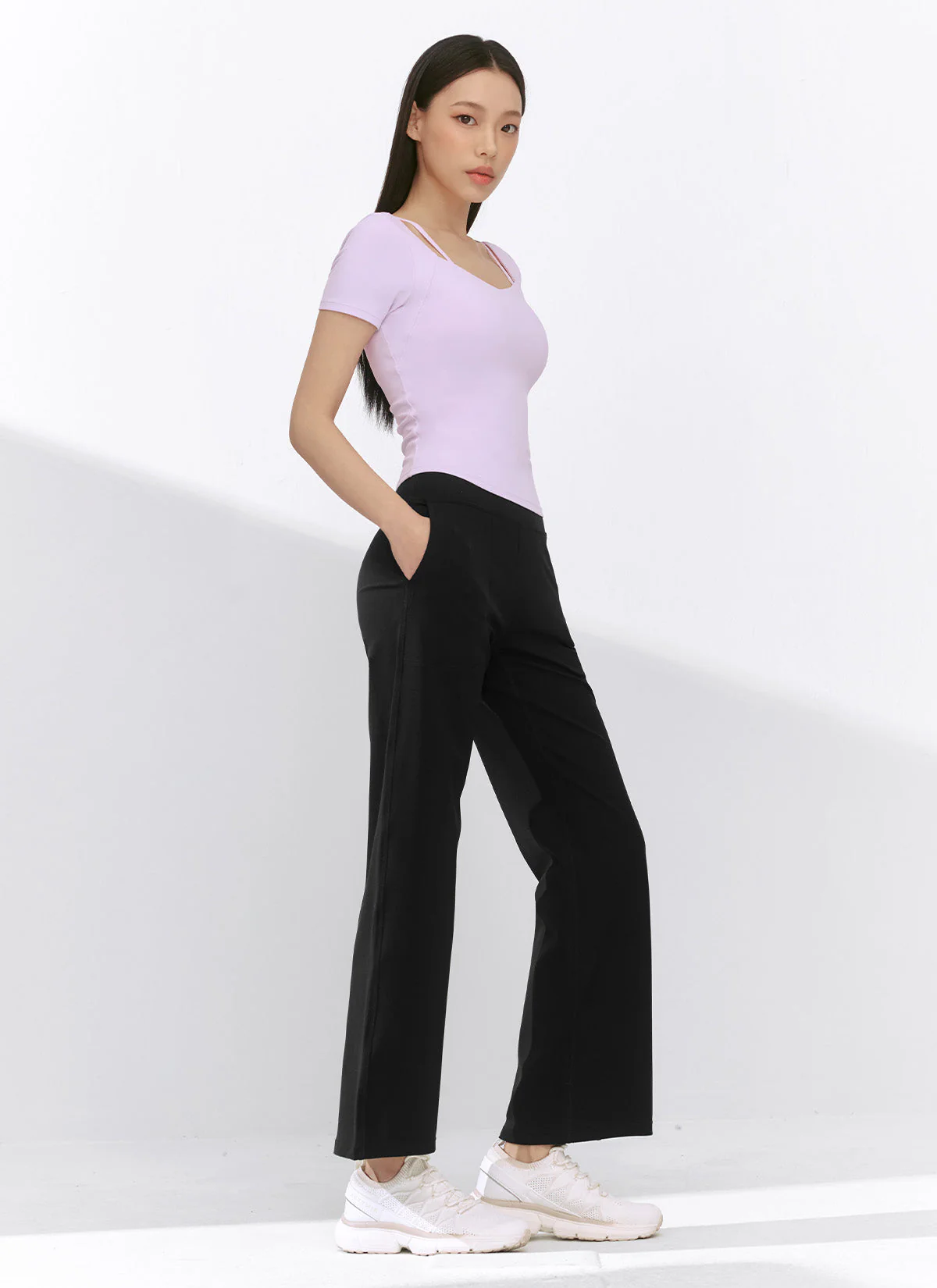 XEXYMIX Black Label Signature Power Rise Pocket Wide Leggings in Black — image 2