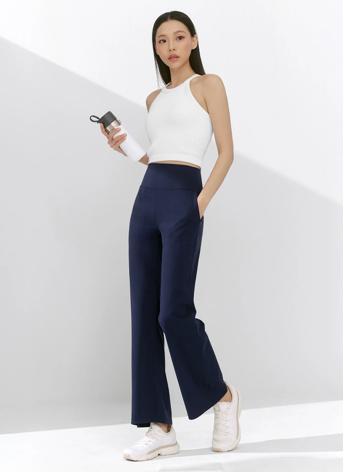 XEXYMIX Black Label Signature Power Rise Pocket Wide Leggings in Classic Navy — image 2