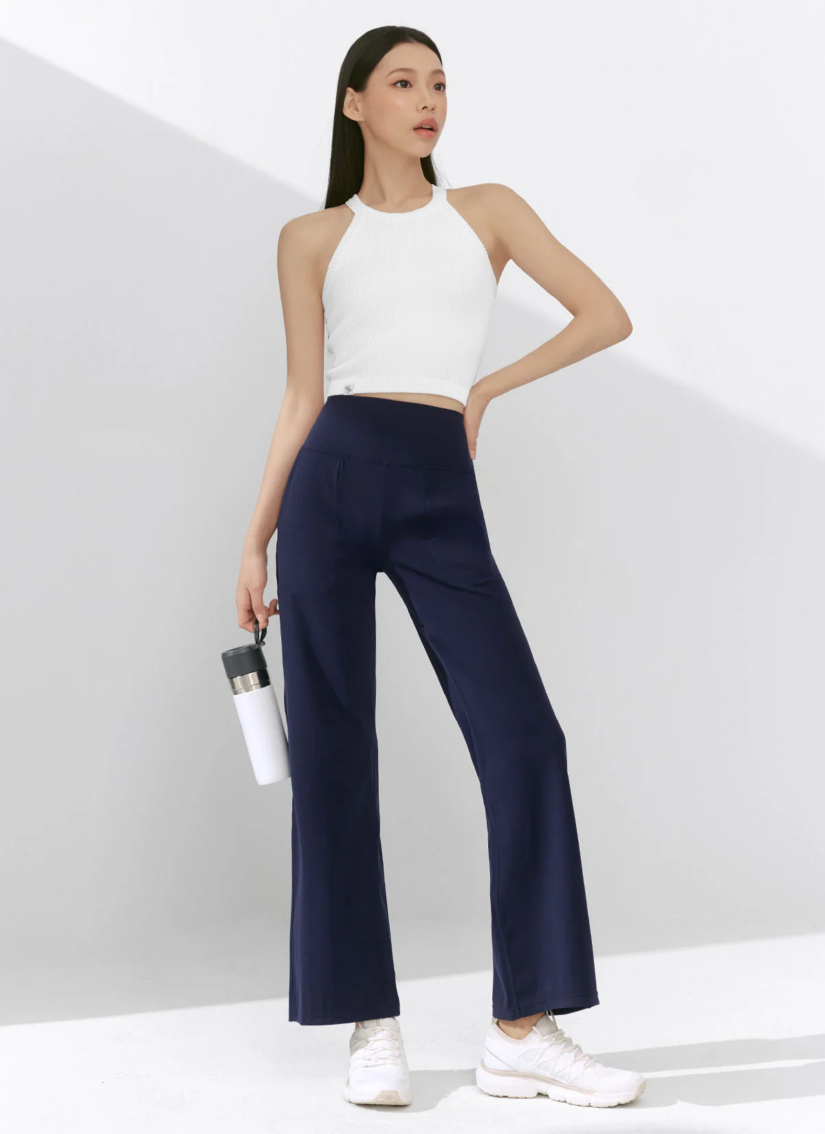 XEXYMIX Black Label Signature Power Rise Pocket Wide Leggings in Classic Navy — image 4