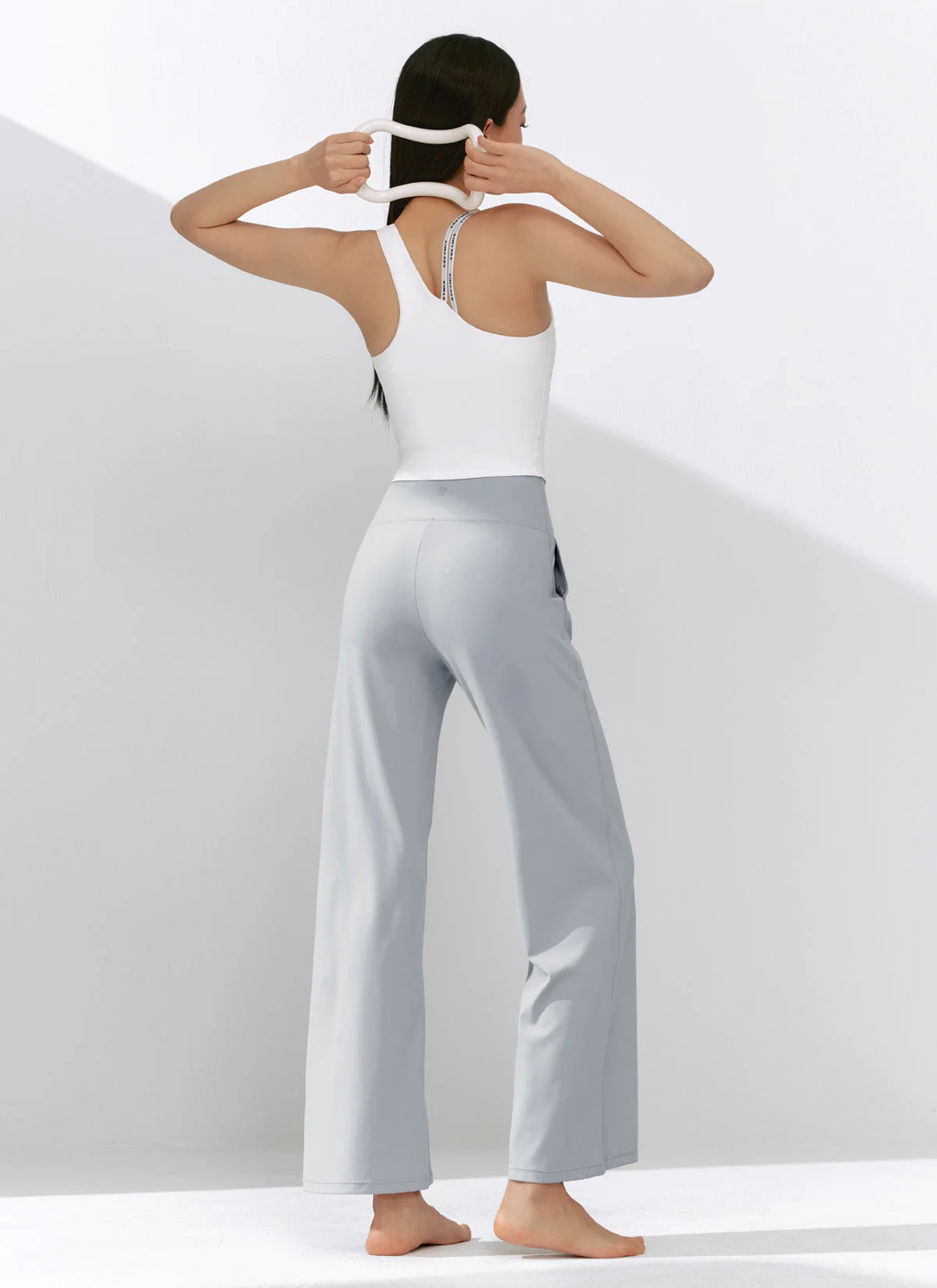 XEXYMIX Black Label Signature Power Rise Pocket Wide Leggings in Fog Sky Gray — image 3