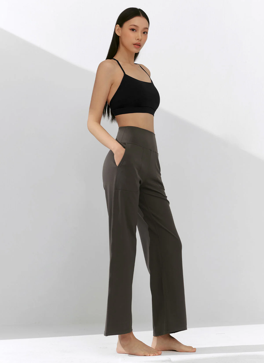 XEXYMIX Black Label Signature Power Rise Pocket Wide Leggings in London Night — image 2