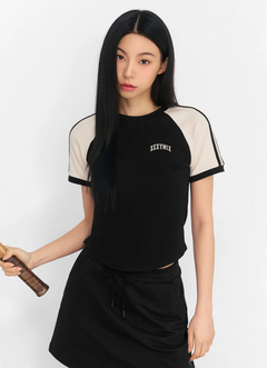 XEXYMIX Raglan Colorblock Crop Short Sleeve in Black — image 1