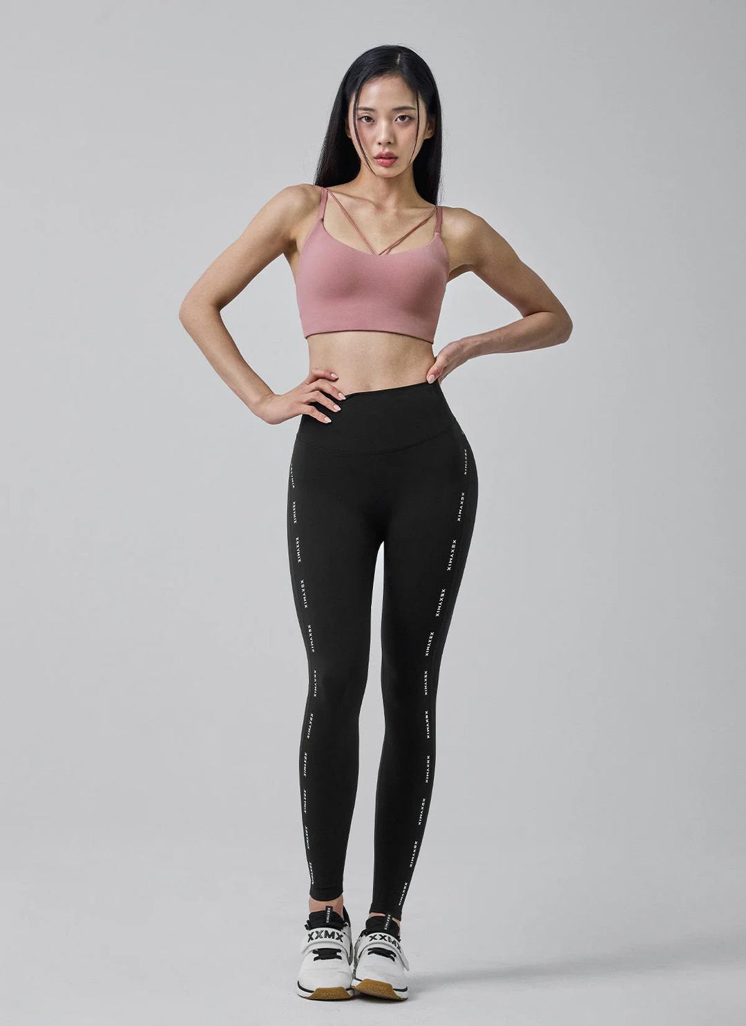 XEXYMIX Black Label Signature 360N Logo Line Leggings in Black — image 1