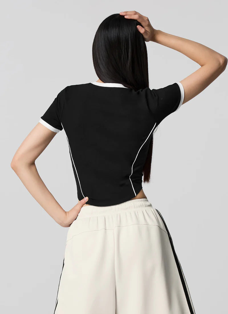 XEXYMIX Contrast Piping Point Short Sleeve Top in Black — image 2