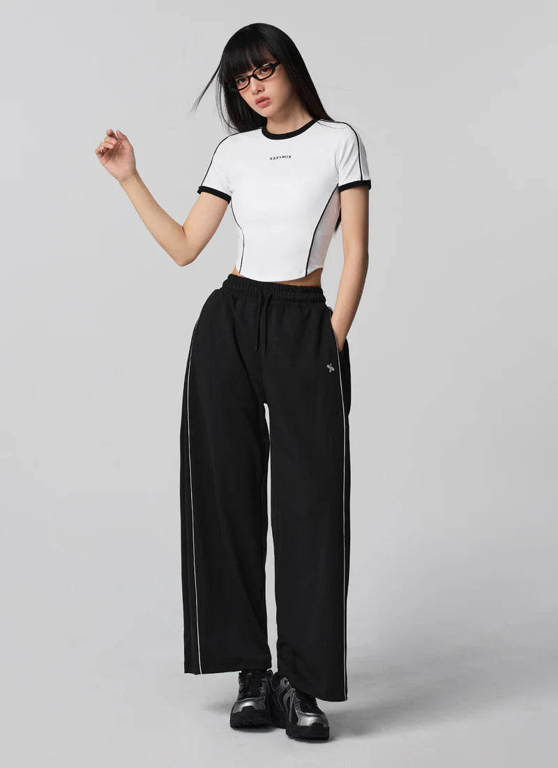 XEXYMIX Contrast Piping Point Short Sleeve Top in Ivory — image 3