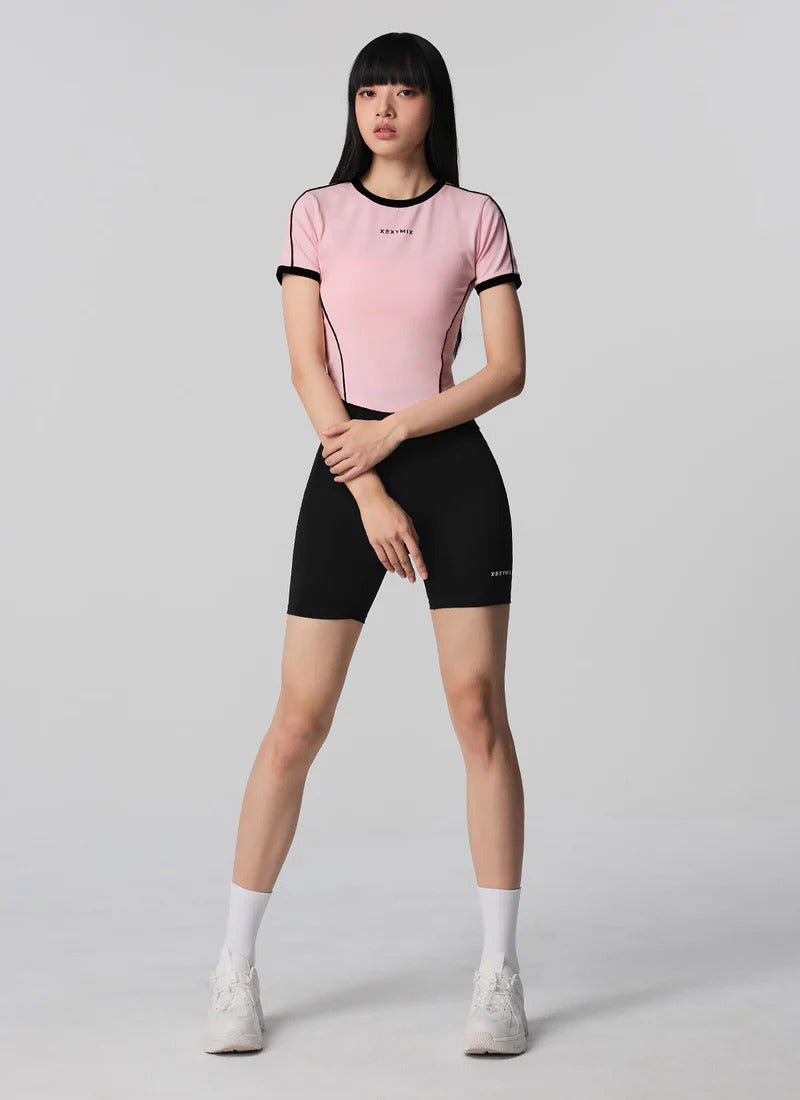 XEXYMIX Contrast Piping Point Short Sleeve Top in Shy Pink — image 4