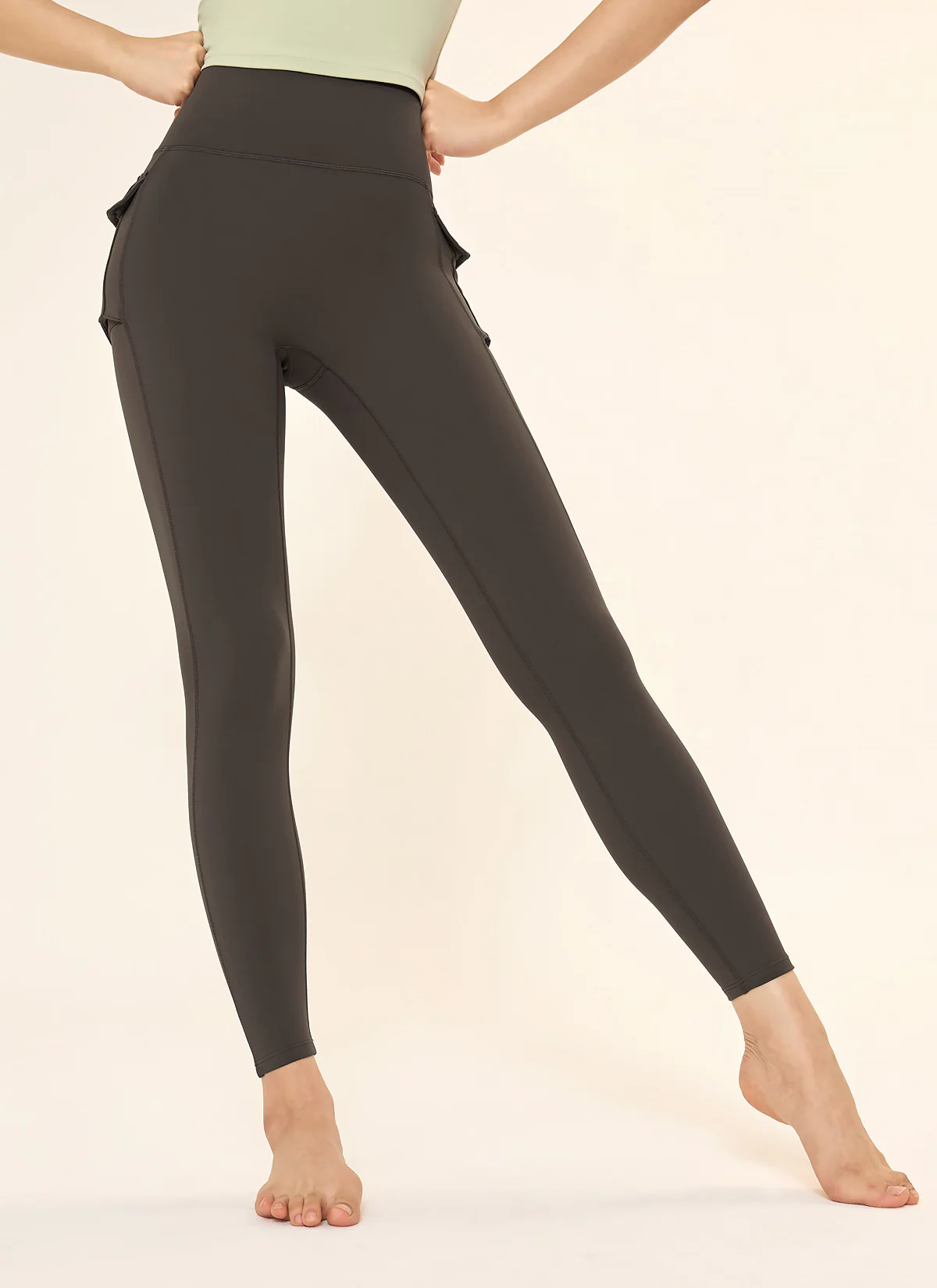 XEXYMIX Black Label Signature 360N Out-Pocket Leggings in Bitter Chocolate — image 1